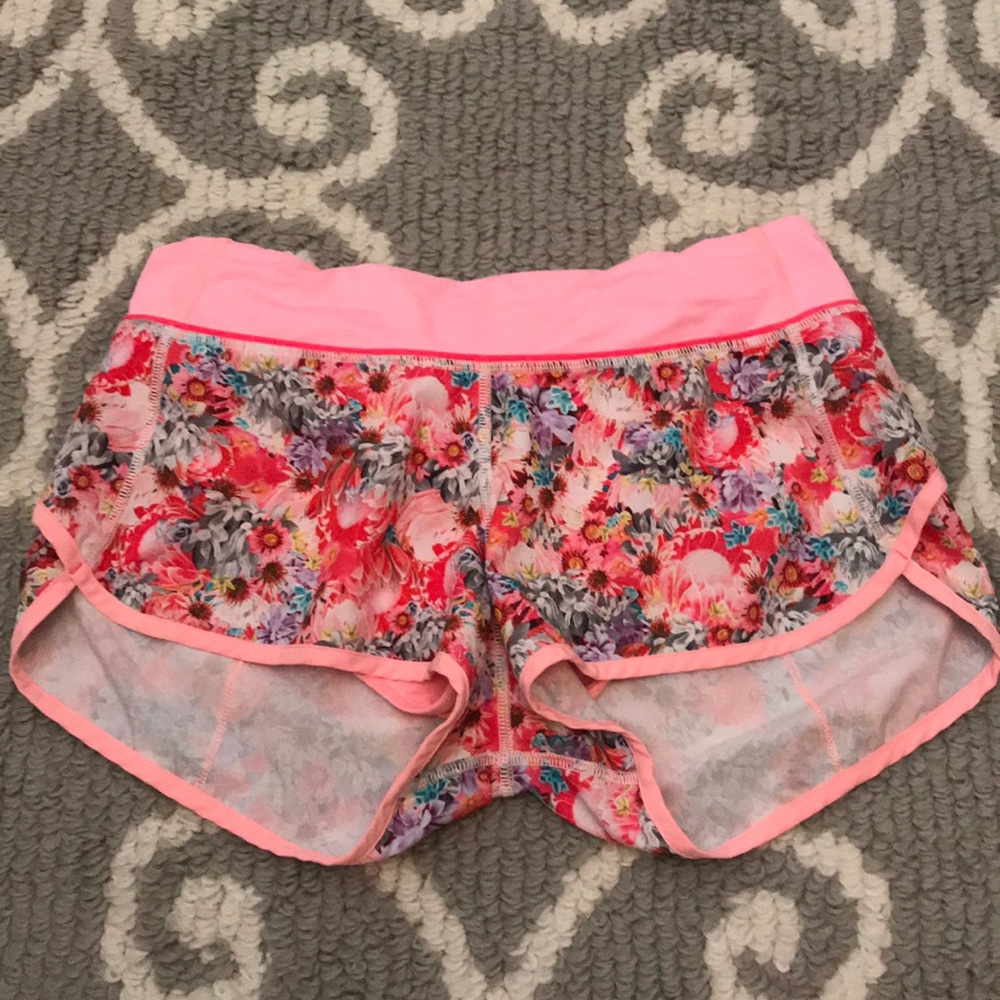 Lululemon Speed Short-Pink Floral